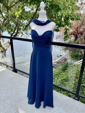 Amoris by Cinderella Kaia A-Line Maxi Bridesmaids Gown L